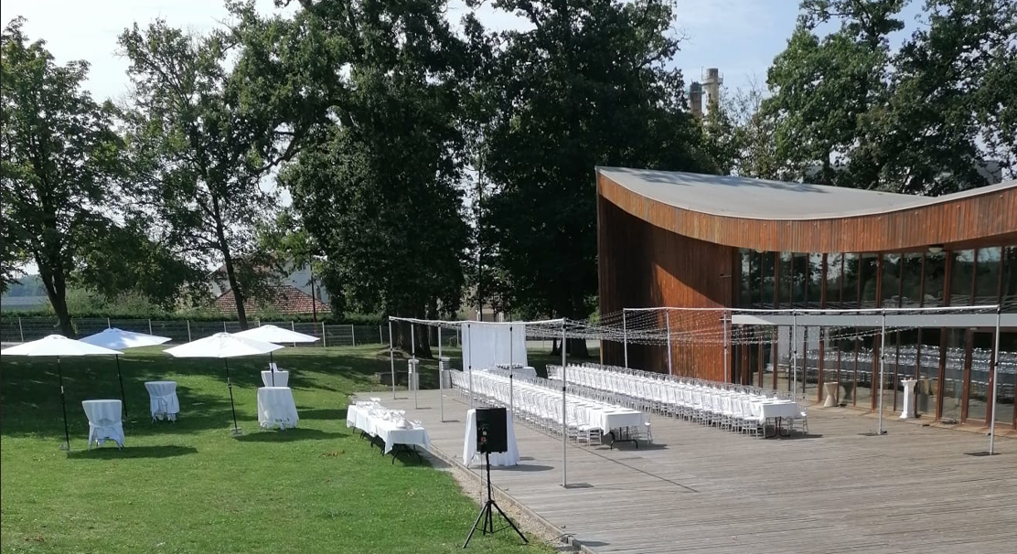 Location parasol mariage Nancy